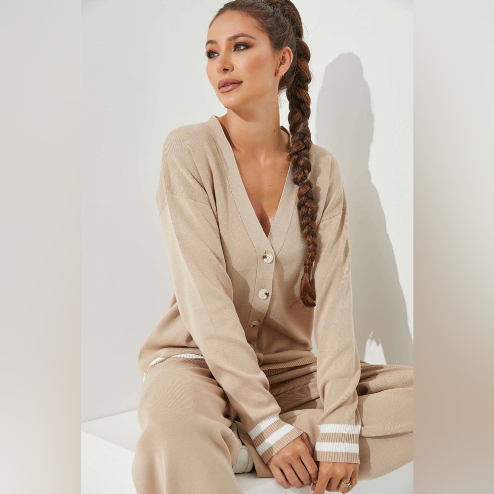 NWT Boutique Skylar Beige Knit Cardigan & Pants Matching Set
